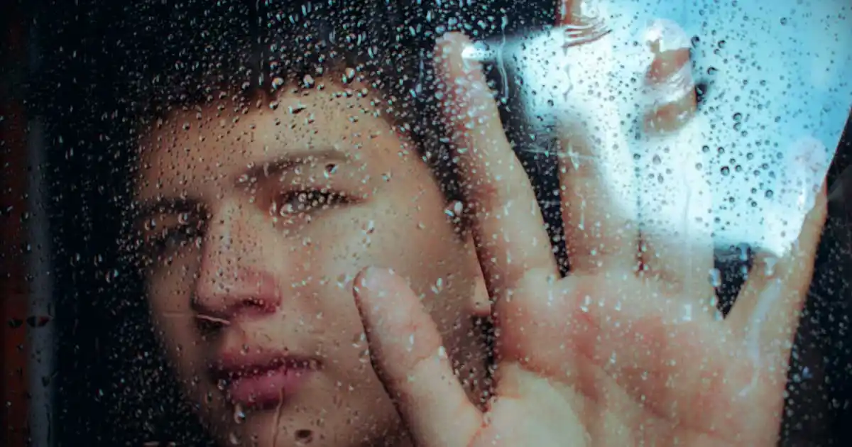 how to control acne in rainy season